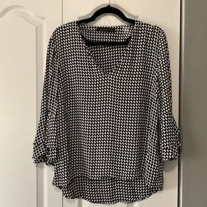 Zara black and white top size L perfect for office in good condition